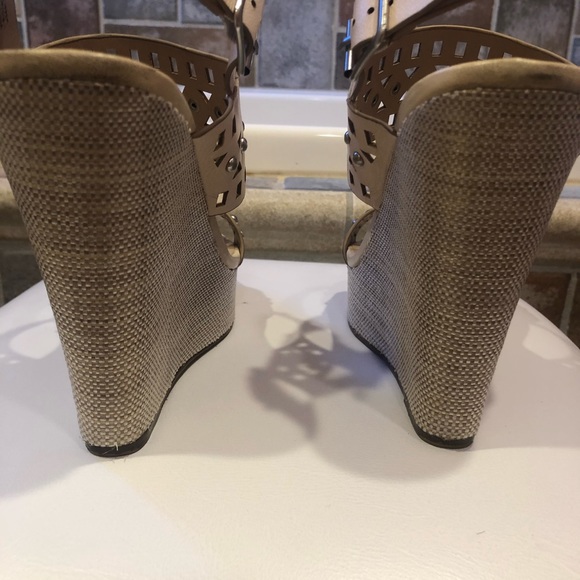 Charles David bone wedges - Picture 4 of 5